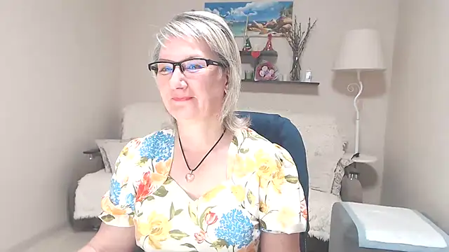 FleurMays online show from June 22, 4:09 am