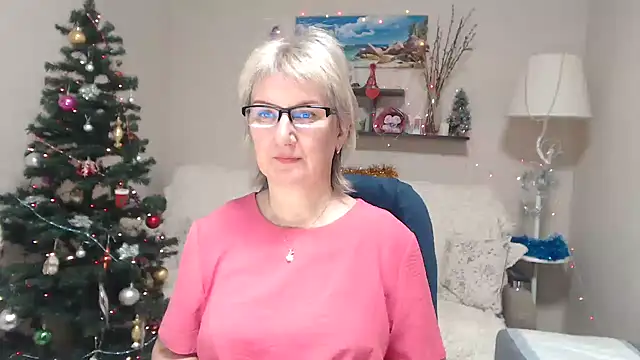 FleurMays online show from January 8, 6:06 am