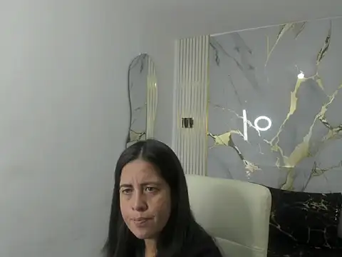 kathina giraldo online show from April 13, 12:28 pm