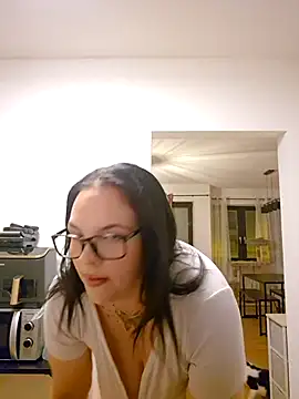 Jujuicy 97 online show from April 9, 4:04 am