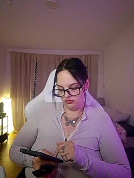 Jujuicy 97 online show from April 9, 6:13 pm