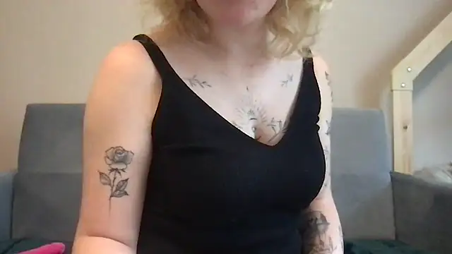 DirtyAlexIs online show from October 21, 8:29 am