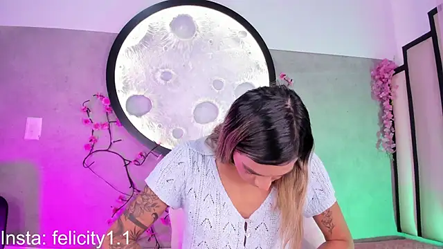  Felicity 1 online show from June 16, 1:12 pm