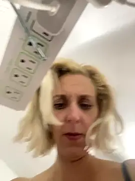 degiggxxx online show from September 9, 1:49 am