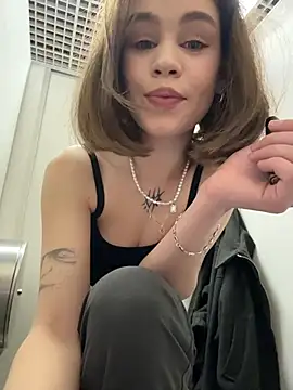 Street young online show from April 15, 1:44 pm