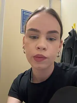 Street young online show from April 6, 2:07 pm