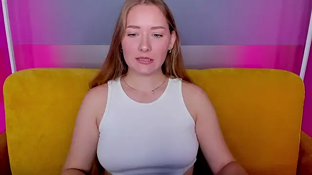 Snapshot of AlinaVice chatting on October 6, 1:22 am AlinaVice online show from October 6, 1:22 am