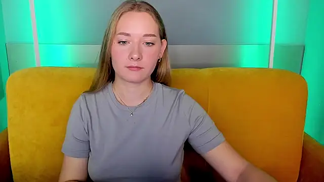 Snapshot of AlinaVice chatting on September 18, 1:48 am AlinaVice online show from September 18, 1:48 am