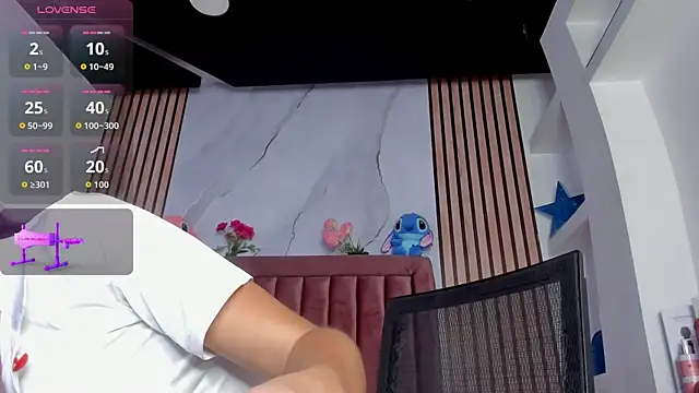 SaraRoy  online show from November 25, 7:26 pm