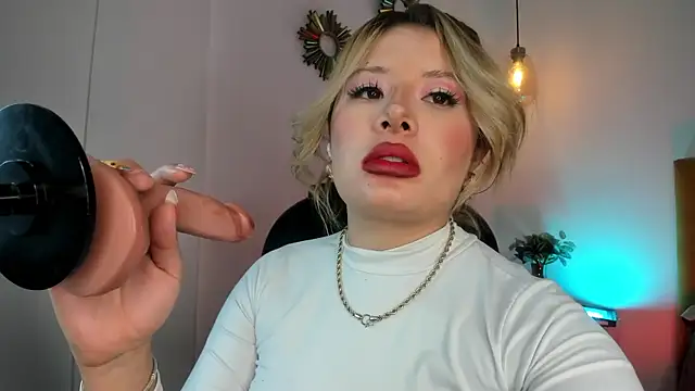 Khali reed  online show from February 11, 3:09 am