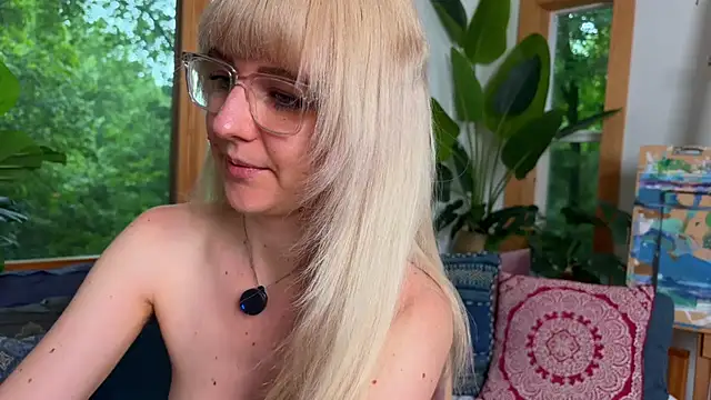 allyelliot online show from July 13, 1:12 pm