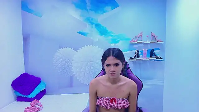 DEMI LEED online show from November 22, 3:15 pm