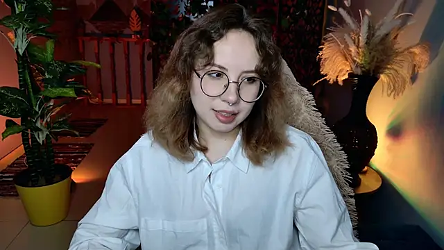 JasmineMilko online show from April 4, 5:06 am