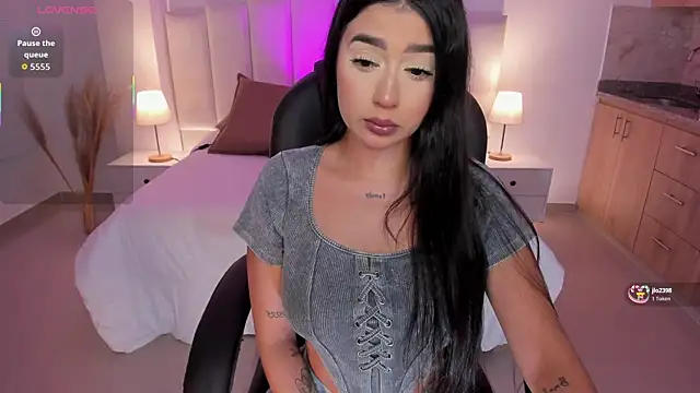 amelie jhons online show from November 7, 8:36 pm