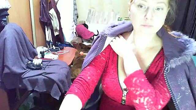 Redheadgreeneyed82 online show from October 17, 2:53 pm