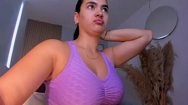 Snapshot of NatyFerrer_ chatting on October 20, 11:46 am NatyFerrer online show from October 20, 11:46 am