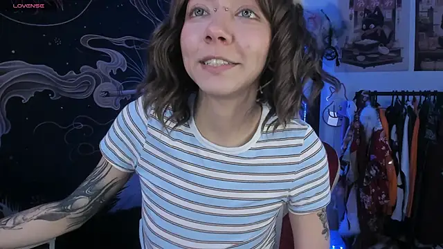 Alicedangerrr online show from April 14, 4:34 am