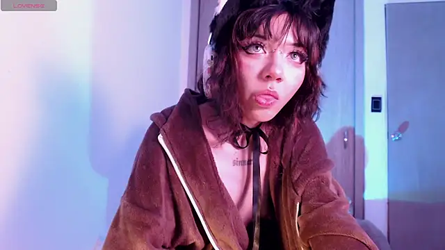 Alicedangerrr online show from October 10, 2:49 am