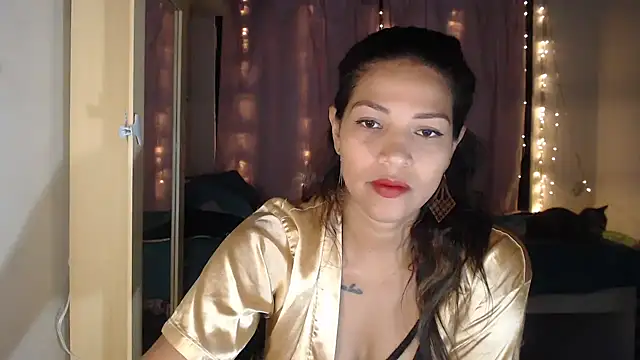 makennaa  online show from September 18, 10:36 am