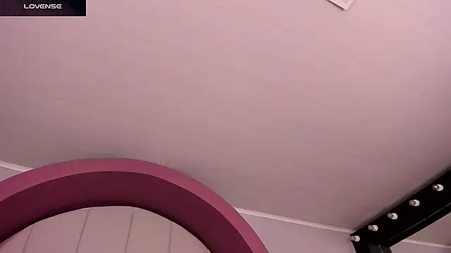 morganlake  online show from November 18, 12:44 am