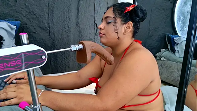 Annie-Wolf online show from February 27, 9:25 pm