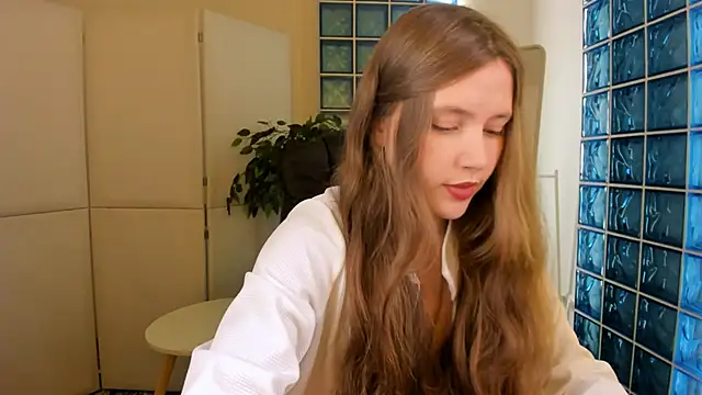 MaryannSoftt online show from October 14, 3:36 pm