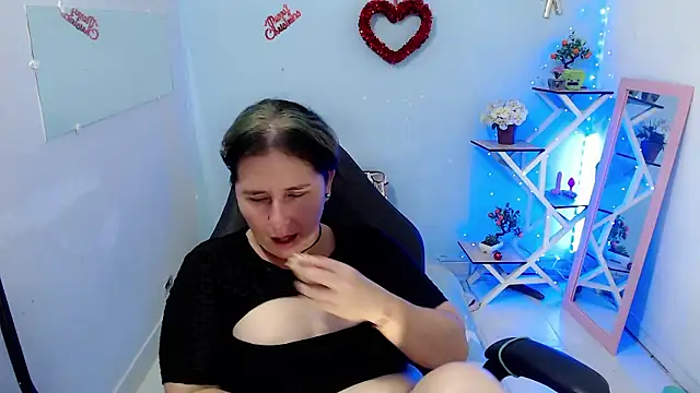 victoria jones online show from January 16, 4:36 pm