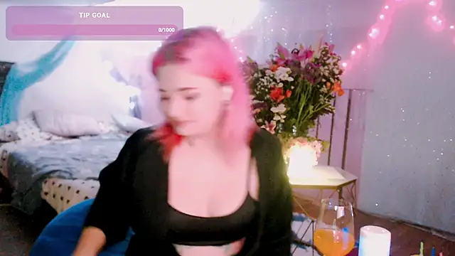 candy lina online show from April 24, 2:42 pm