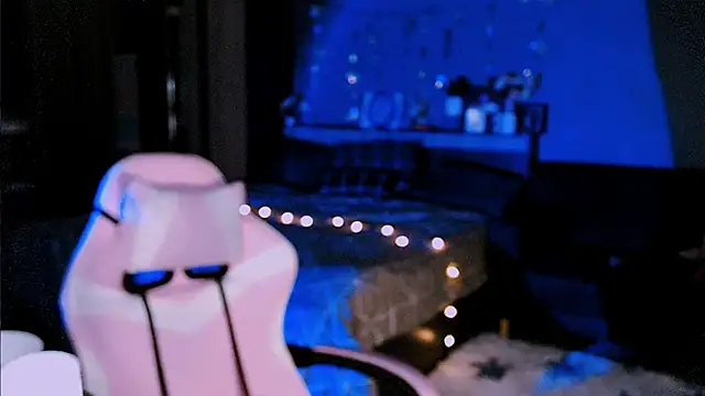 Snapshot of candy_lina chatting on September 20, 12:03 pm candy lina online show from September 20, 12:03 pm