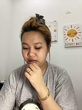 Odette68 online show from March 31, 12:43 am