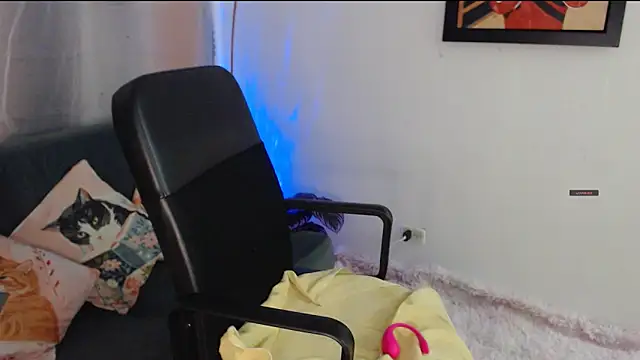 Suzanne abbey online show from April 14, 11:49 pm