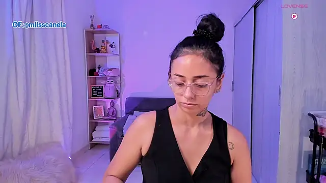 Aleja24Evans online show from November 28, 12:35 am