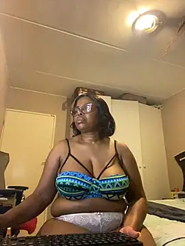 Nomthie online show from October 28, 11:31 pm