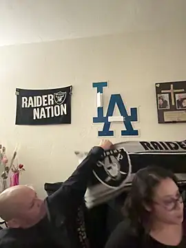 DaHomeEDubs online show from March 1, 8:36 am