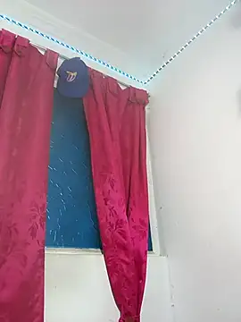 Michelle Brito1 online show from February 13, 1:57 pm