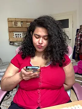 Curvydesifromgermany online show from March 26, 11:01 am