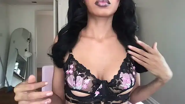 loveofbea online show from July 23, 8:28 pm