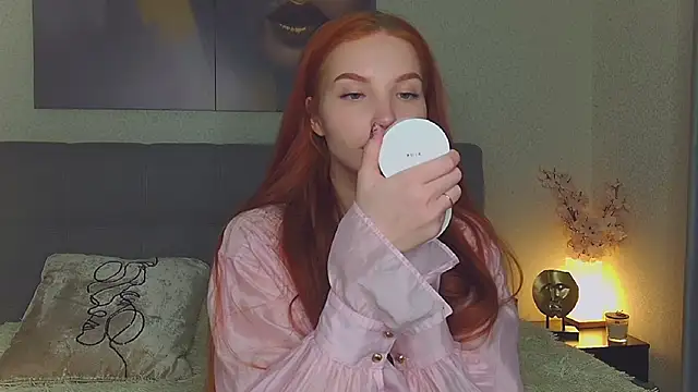 JudyWalkerr online show from September 11, 1:55 pm