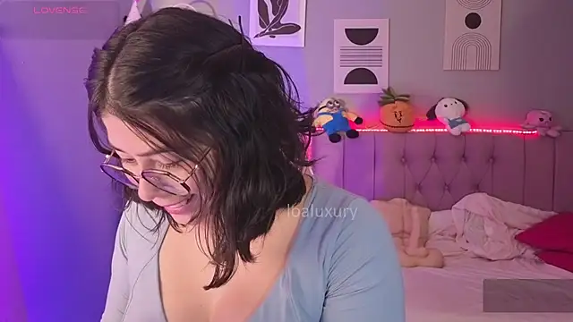 LoaLuxury online show from April 9, 8:25 pm