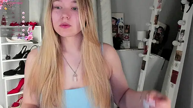 Rebecca Kelly online show from February 13, 2:35 am