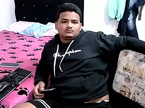 Boycuriousxxx online show from December 15, 11:59 am