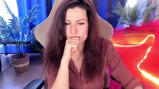 April o Nill online show from March 21, 1:27 pm