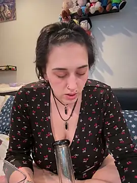 ThicBunz online show from March 5, 11:44 pm