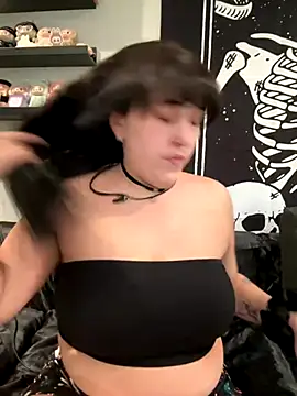 ThicBunz online show from November 29, 8:46 pm