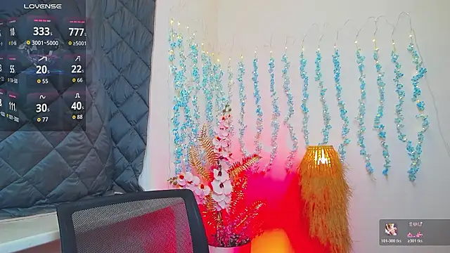 Luxuryalma online show from March 18, 6:18 am