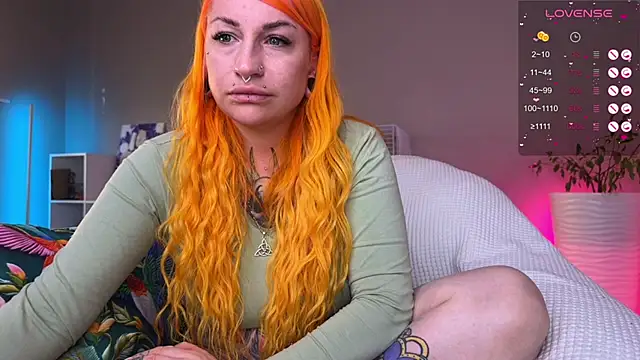 Tanya Acid online show from April 10, 6:30 am