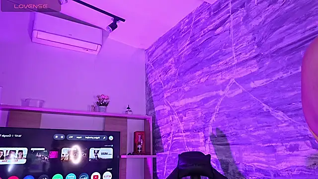 Melany Luv online show from April 5, 9:47 pm