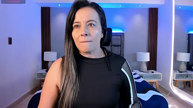 Susann Ross online show from October 13, 11:35 am