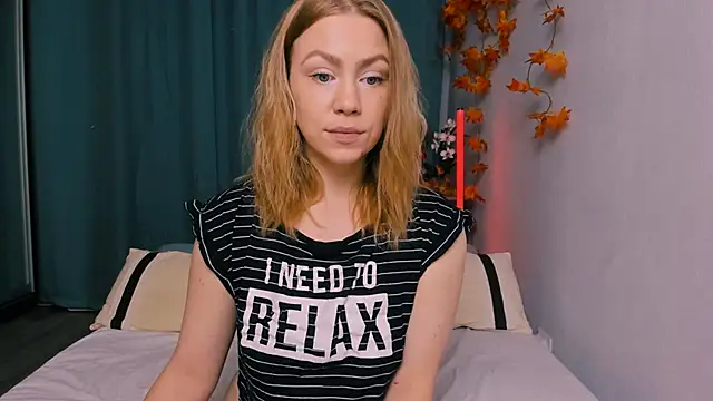 InsatiableFoxX online show from October 14, 3:25 pm