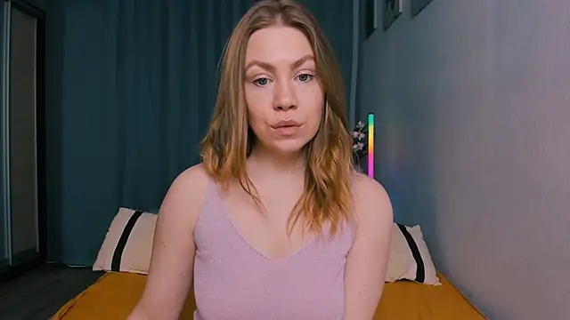 InsatiableFoxX online show from February 19, 9:02 pm